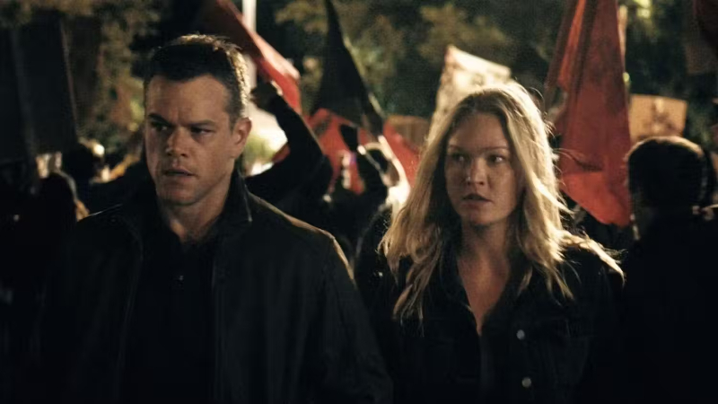 Julia Stiles ne reviendra pas pour Jason Bourne 6