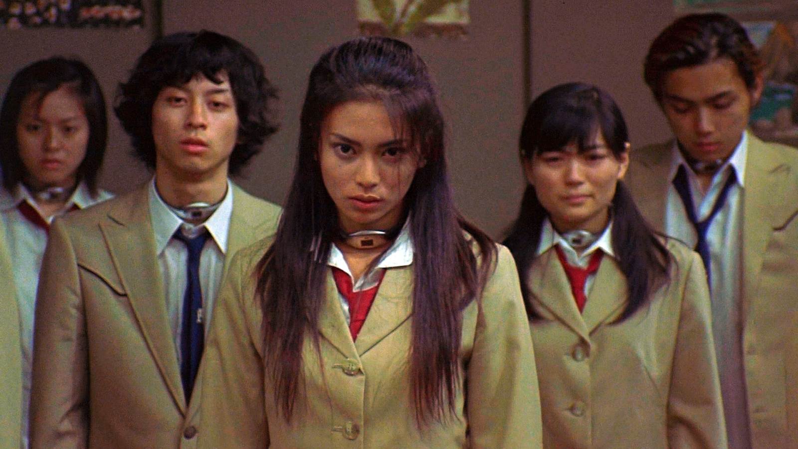 Au Japon, de nombreux parlementaires ont tenté – sans succès – de faire interdire le roman, puis le film. Ironie du sort : ces tentatives de censure n’ont fait qu’amplifier leur succès. Le public, intrigué par la polémique, s’est rué en librairie et en salles pour découvrir ce qui pouvait bien susciter un tel scandale